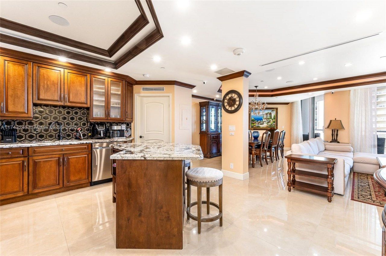 16485 Collins Ave, Unit OS35C, Sunny Isles Beach, FL 33160 Photo