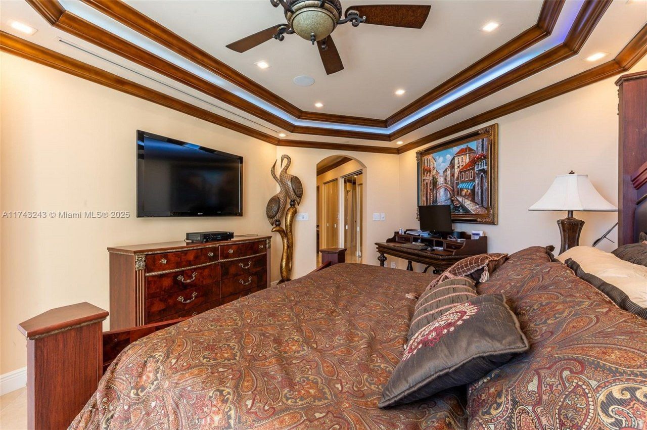 16485 Collins Ave, Unit OS35C, Sunny Isles Beach, FL 33160 Photo