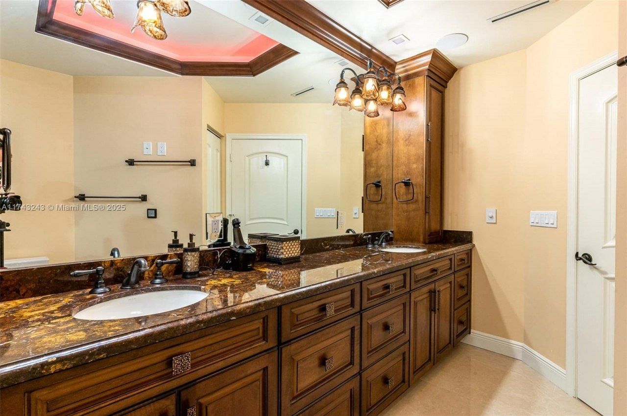 16485 Collins Ave, Unit OS35C, Sunny Isles Beach, FL 33160 Photo