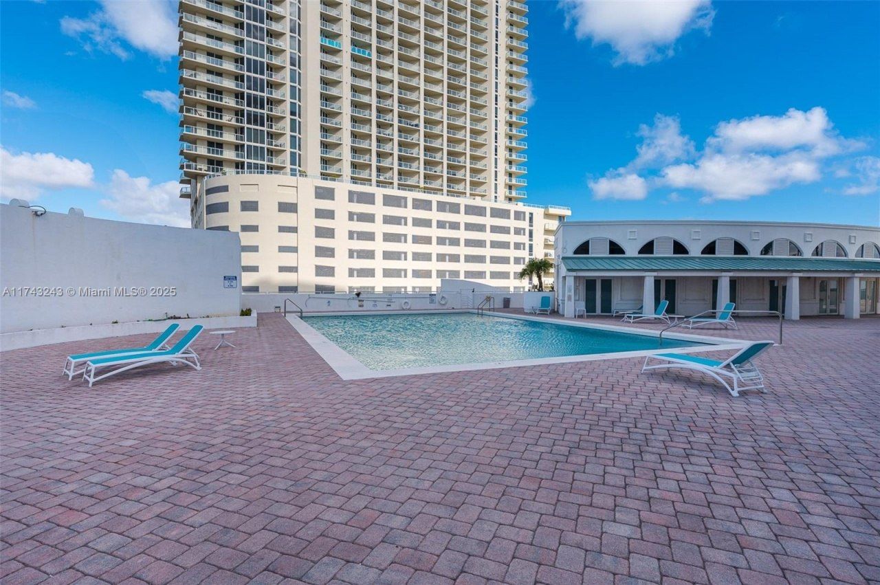 16485 Collins Ave, Unit OS35C, Sunny Isles Beach, FL 33160 Photo