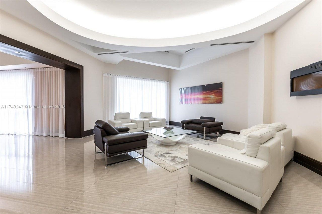 16485 Collins Ave, Unit OS35C, Sunny Isles Beach, FL 33160 Photo