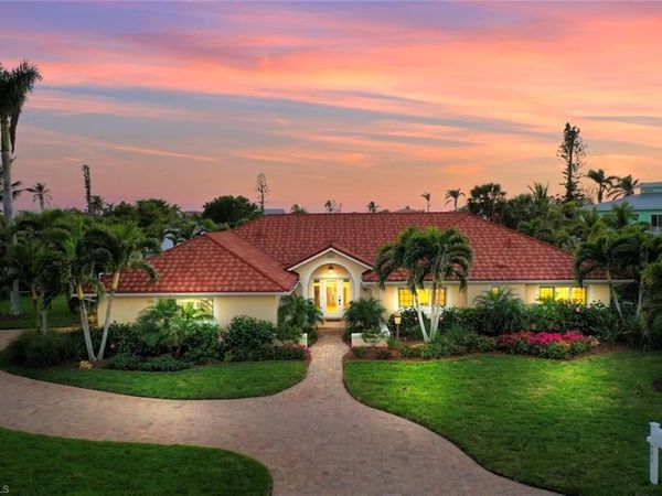 991 Whelk DR, SANIBEL, FL 33957