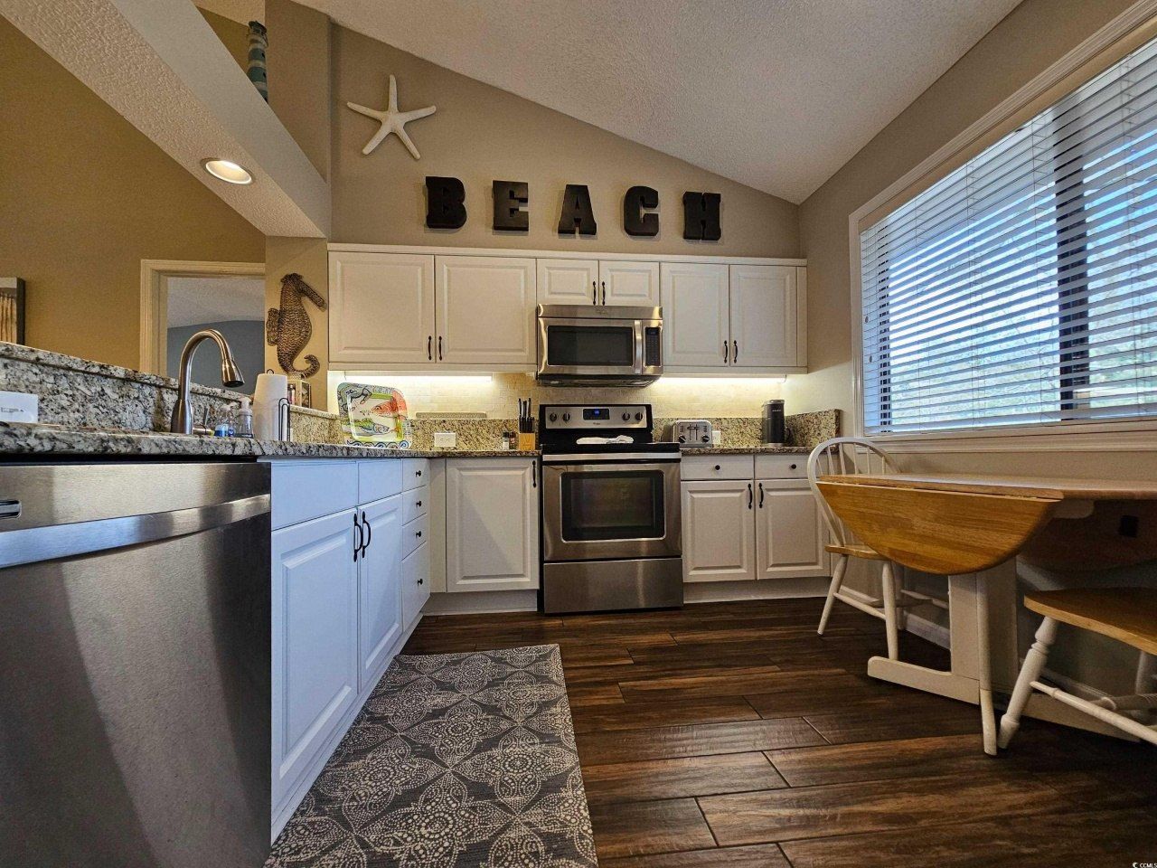 301 Myrtlewood Ct. Photo 12