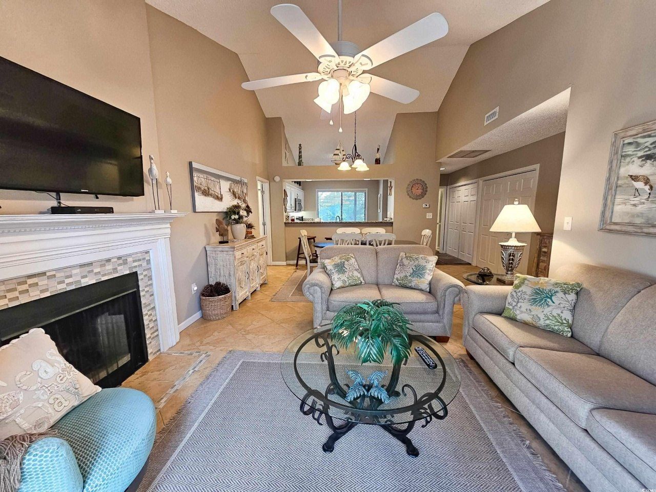 301 Myrtlewood Ct. Photo 4