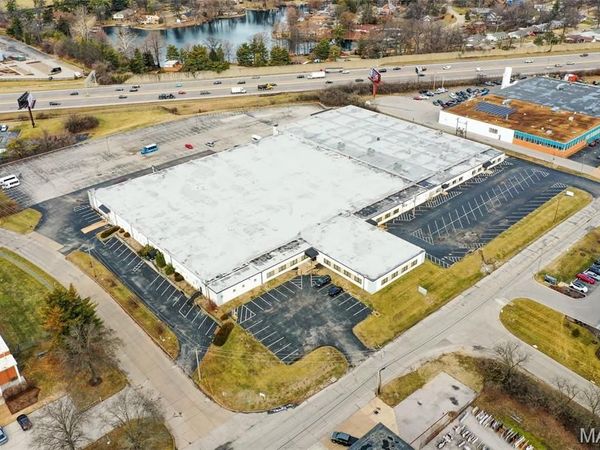 2001 Walton Road, St Louis, MO 63114