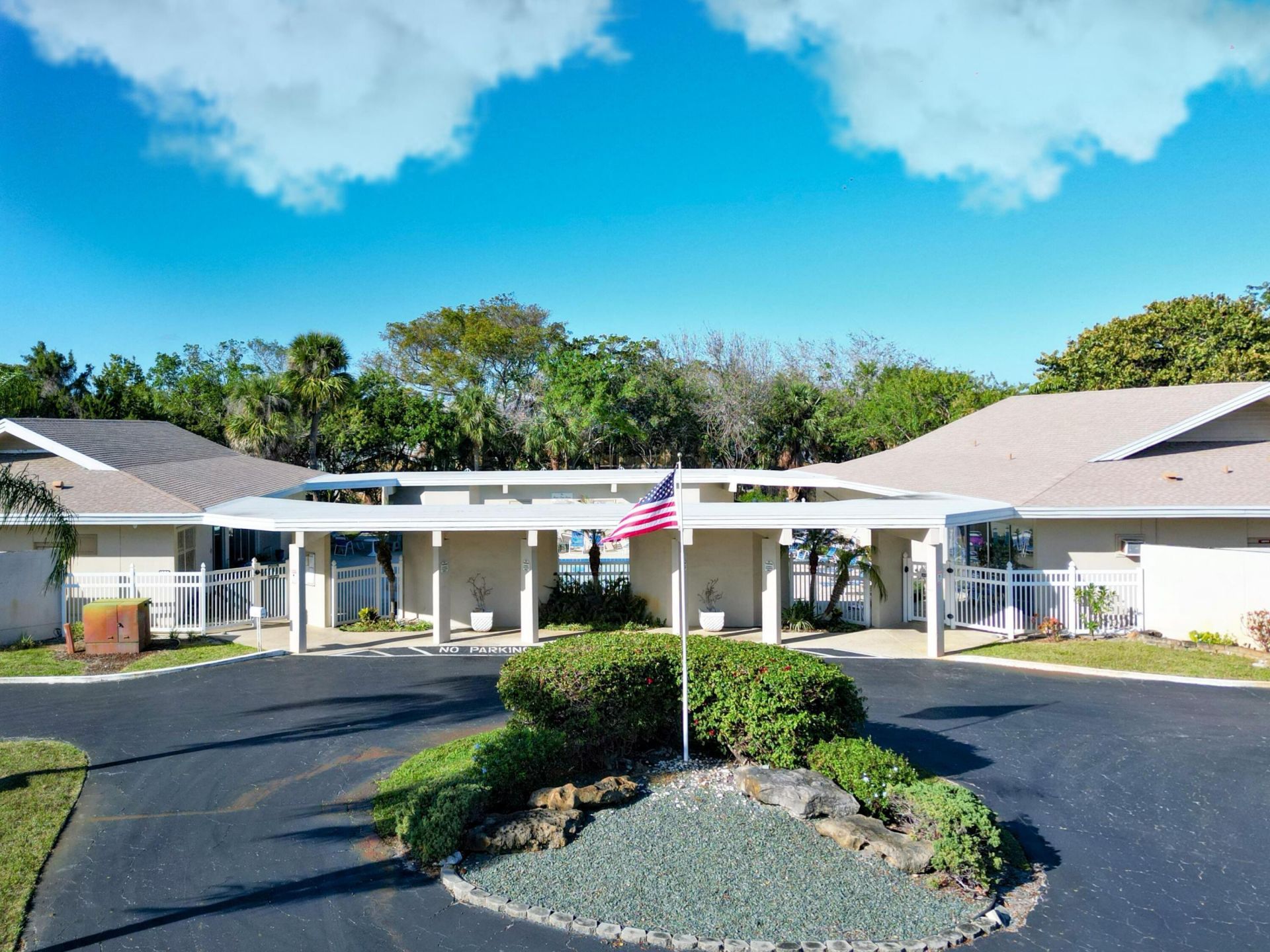 301 Circle Drive S, Unit 103, Boynton Beach, FL 33435 Photo