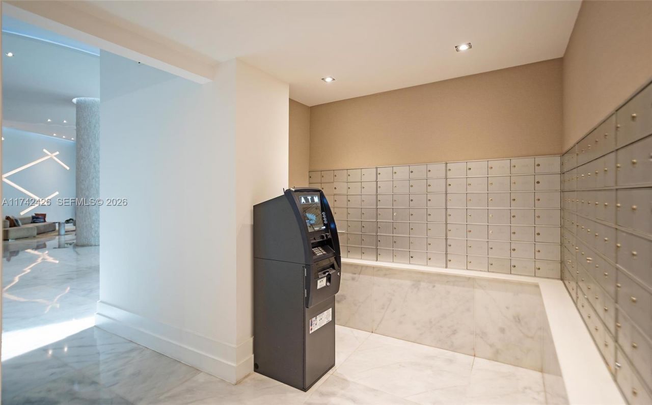 3300 NE 192nd St, Unit 111, Aventura, FL 33180 Photo