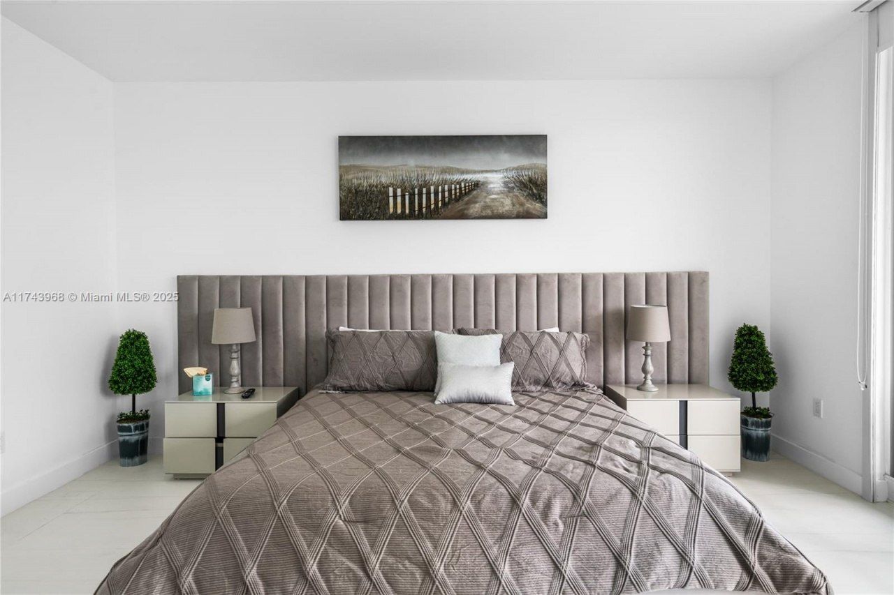 17375 Collins Ave, Unit 2603, Sunny Isles Beach, FL 33160 Photo