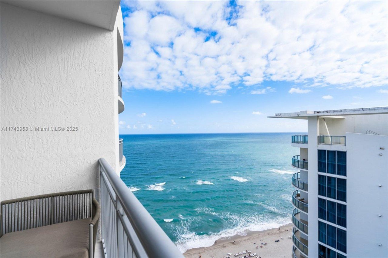 17375 Collins Ave, Unit 2603, Sunny Isles Beach, FL 33160 Photo