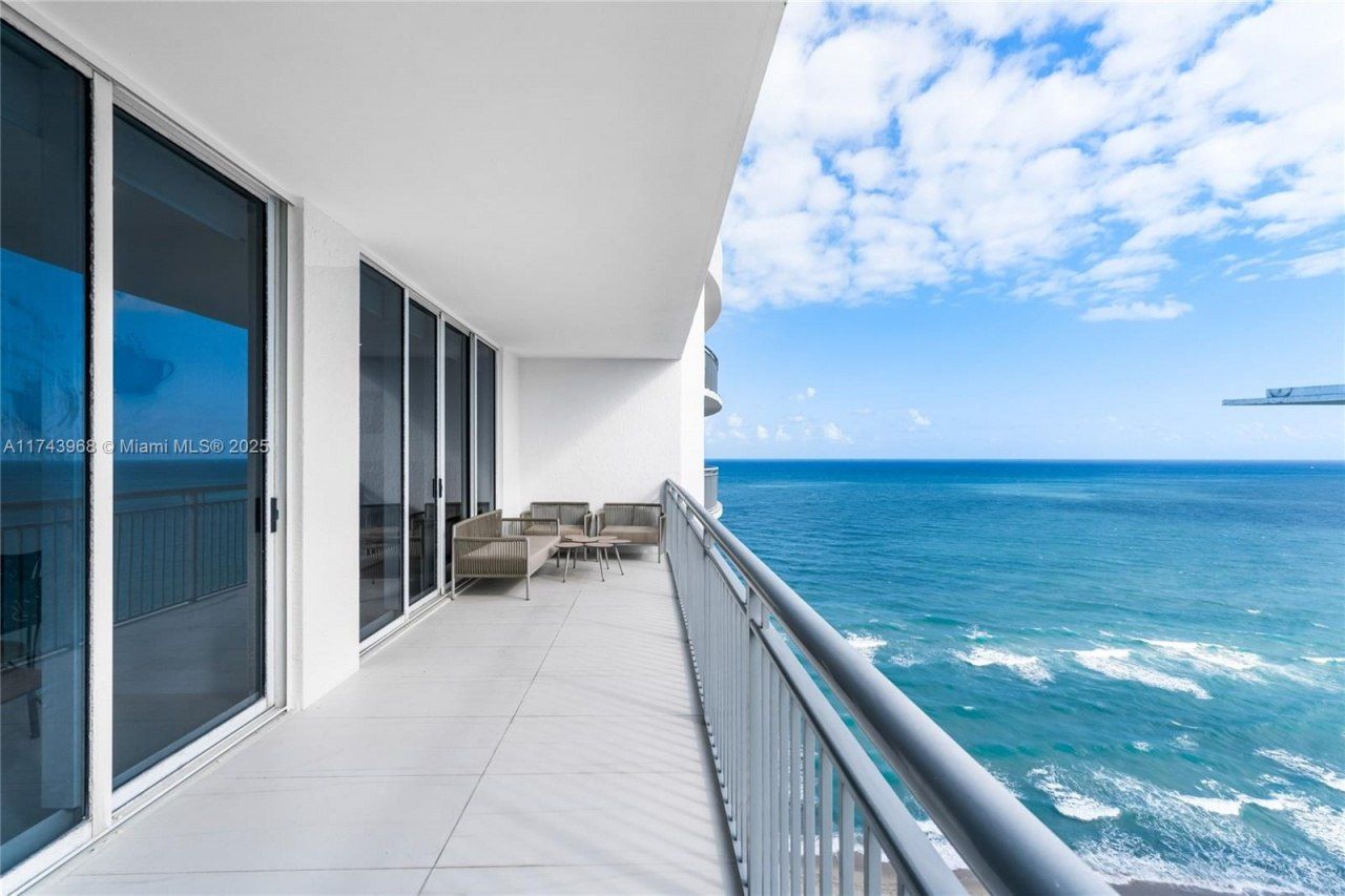 17375 Collins Ave, Unit 2603, Sunny Isles Beach, FL 33160 Photo