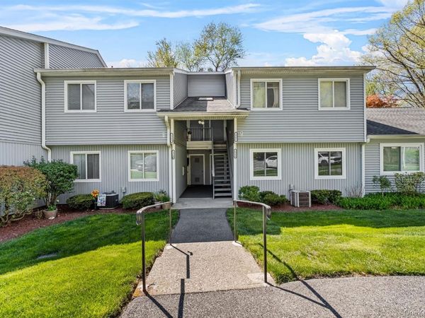 156 Carriage Court, Unit G, Yorktown Heights, NY 10598