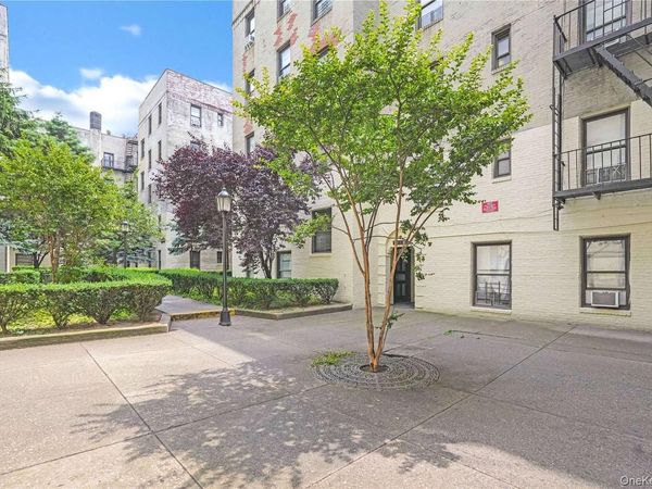 21-15 33 Street, Unit 4G, Astoria, NY 11105