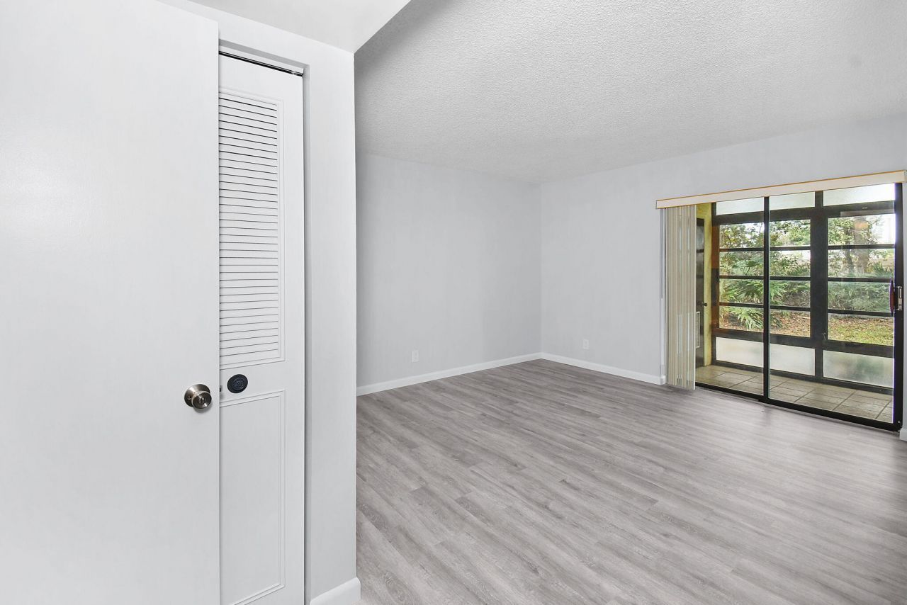 31 SW South River Dr. Drive, Unit 106, Stuart, FL 34997 Photo