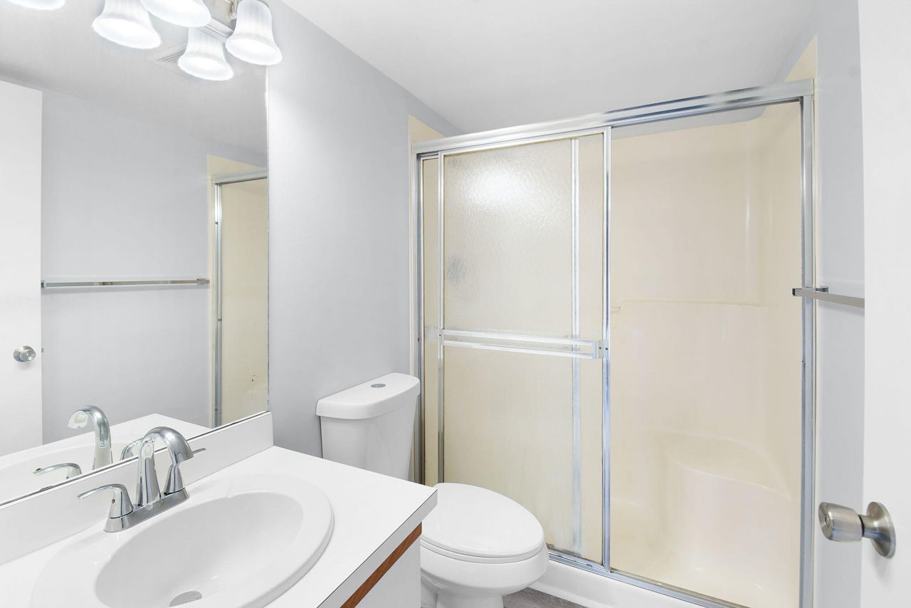 31 SW South River Dr. Drive, Unit 106, Stuart, FL 34997 Photo