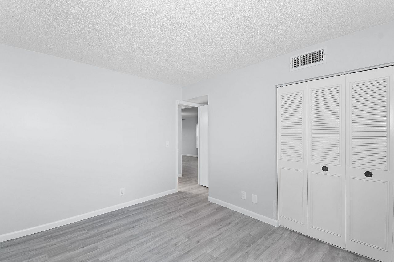 31 SW South River Dr. Drive, Unit 106, Stuart, FL 34997 Photo