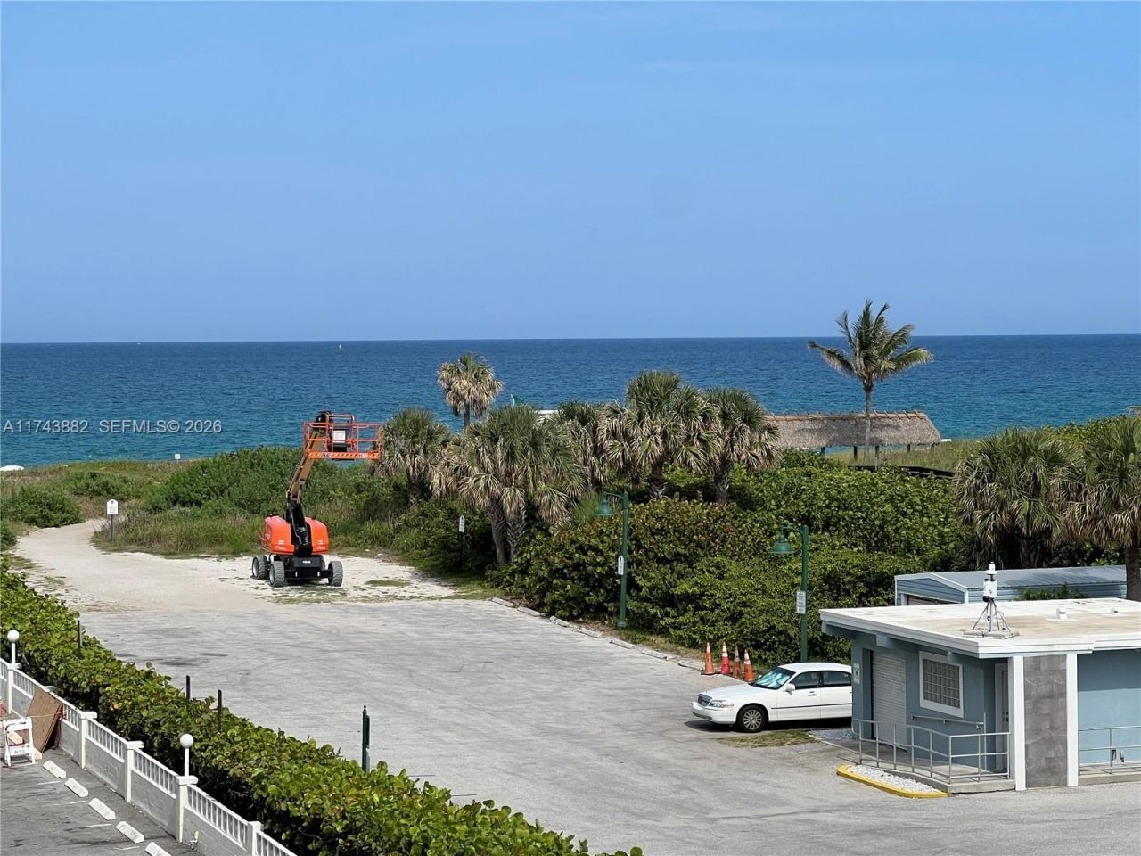 125 Ocean Ave, Unit 402, Palm Beach Shores, FL 33404 Photo