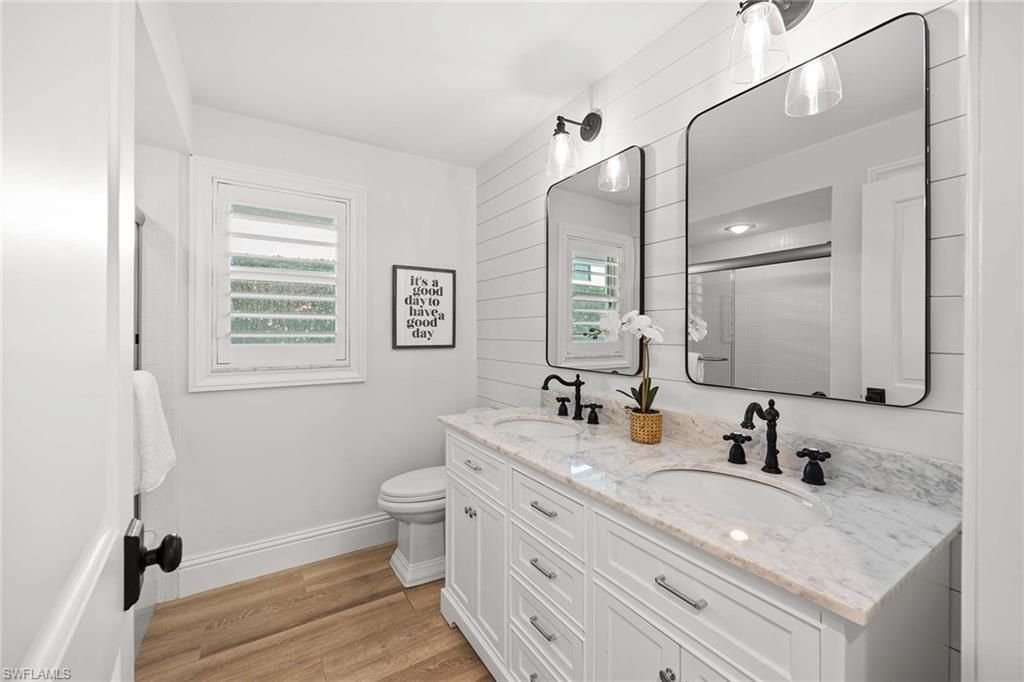 4611 Crayton Rd, Naples, FL 34103 Photo