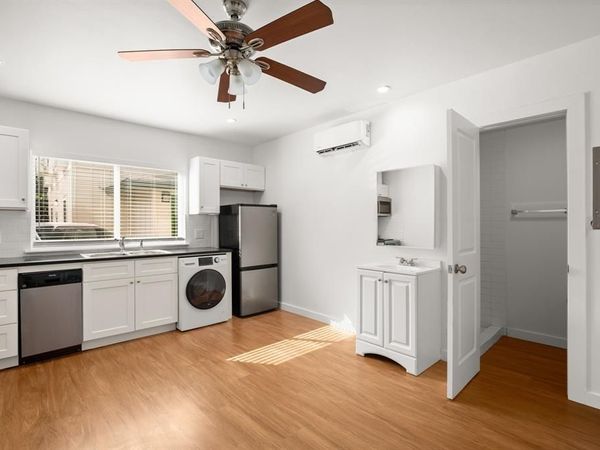 306 E 30th ST, Unit 105, Austin, TX 78705