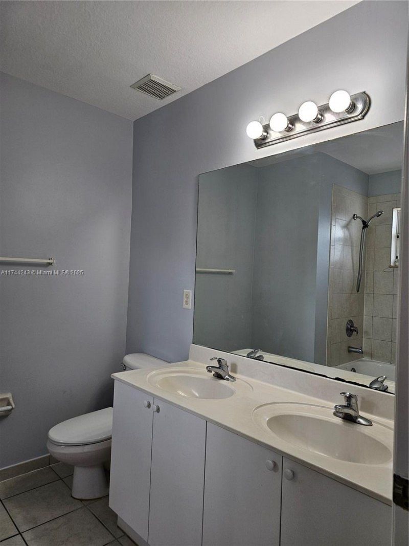 14122 SW 260th St, Unit 103, Homestead, FL 33032 Photo