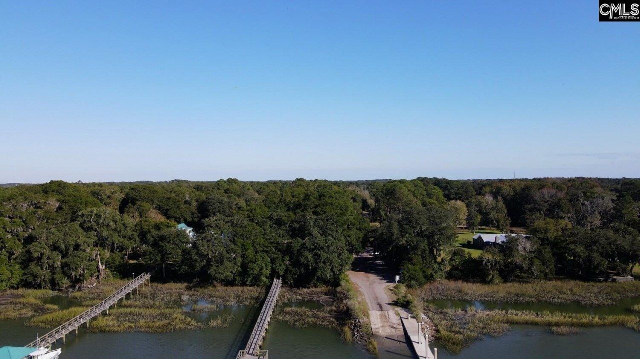 244 Sam Doyle Road Photo 9