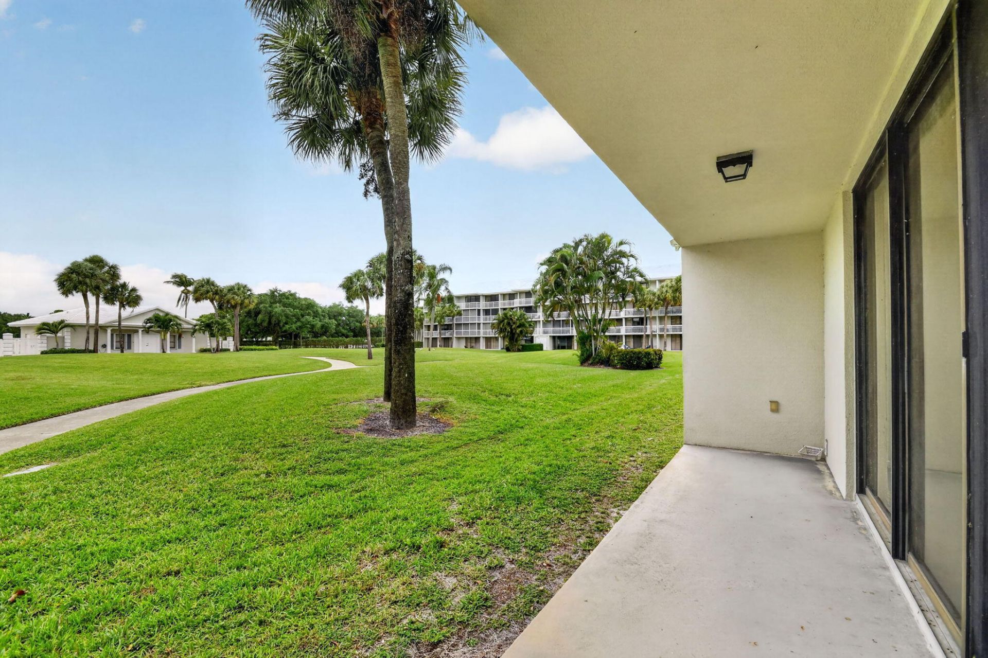 2461 Village Boulevard, Unit 101, West Palm Beach, FL 33409 Photo