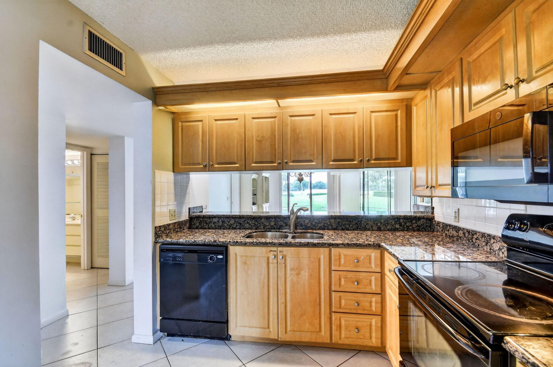 2461 Village Boulevard, Unit 101, West Palm Beach, FL 33409 Photo