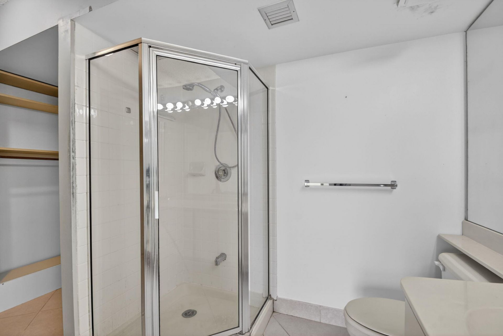 2461 Village Boulevard, Unit 101, West Palm Beach, FL 33409 Photo