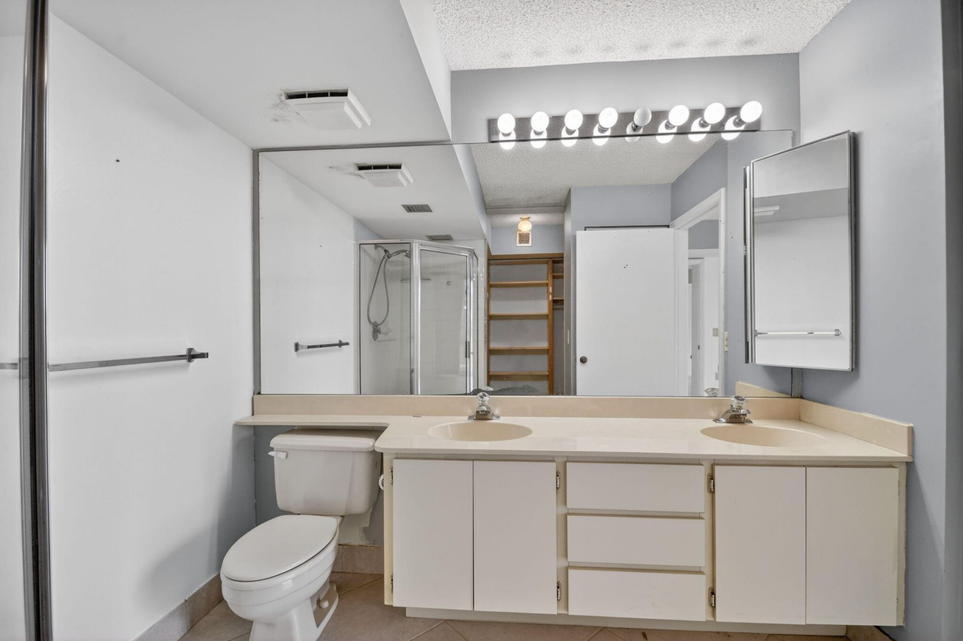 2461 Village Boulevard, Unit 101, West Palm Beach, FL 33409 Photo