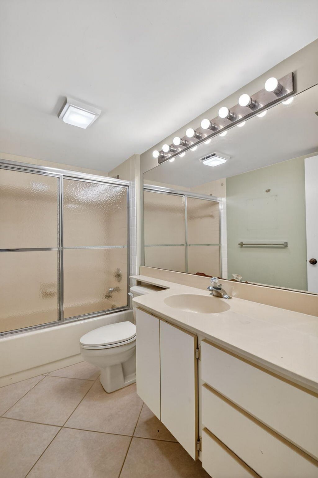 2461 Village Boulevard, Unit 101, West Palm Beach, FL 33409 Photo