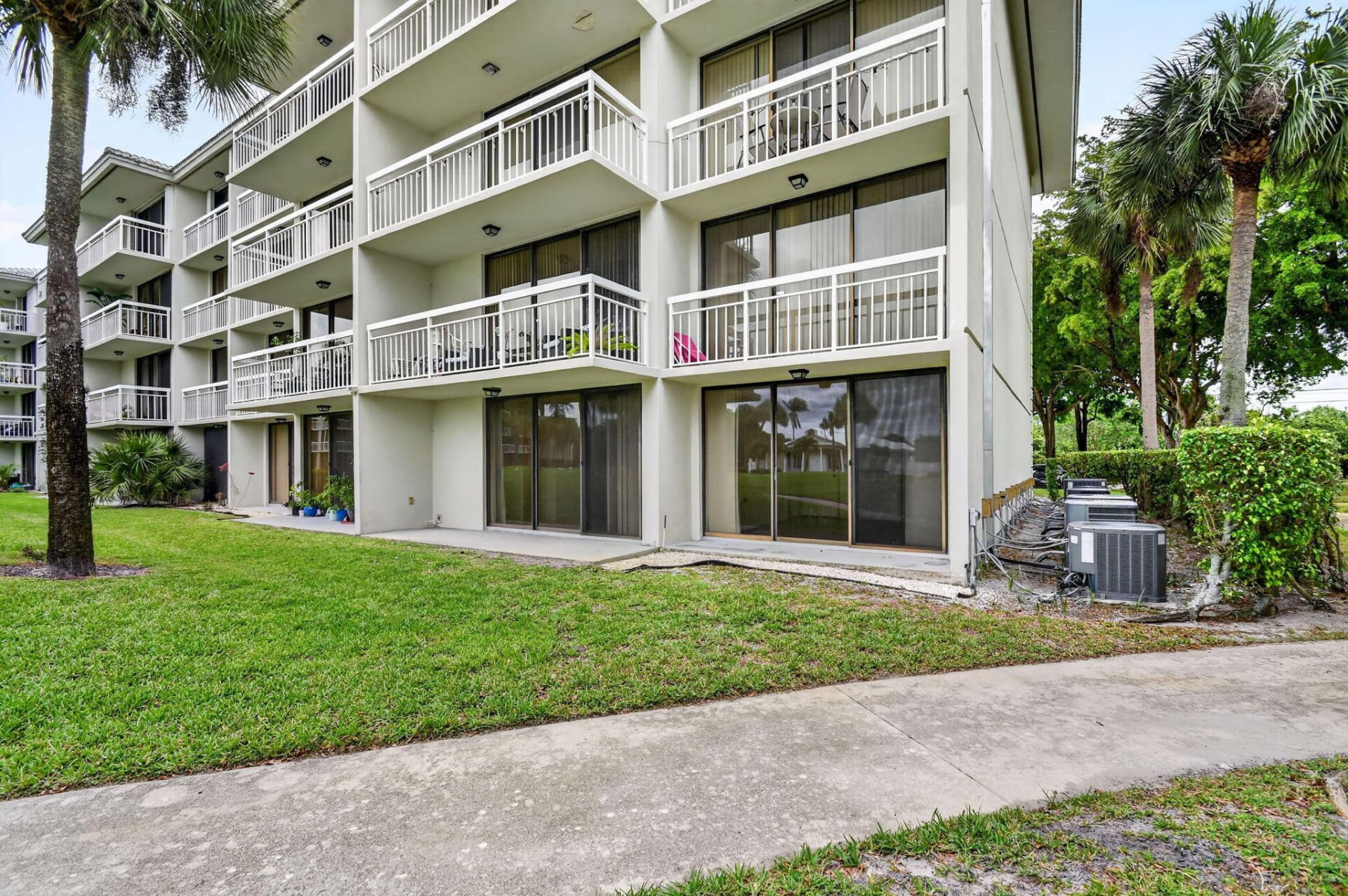 2461 Village Boulevard, Unit 101, West Palm Beach, FL 33409 Photo