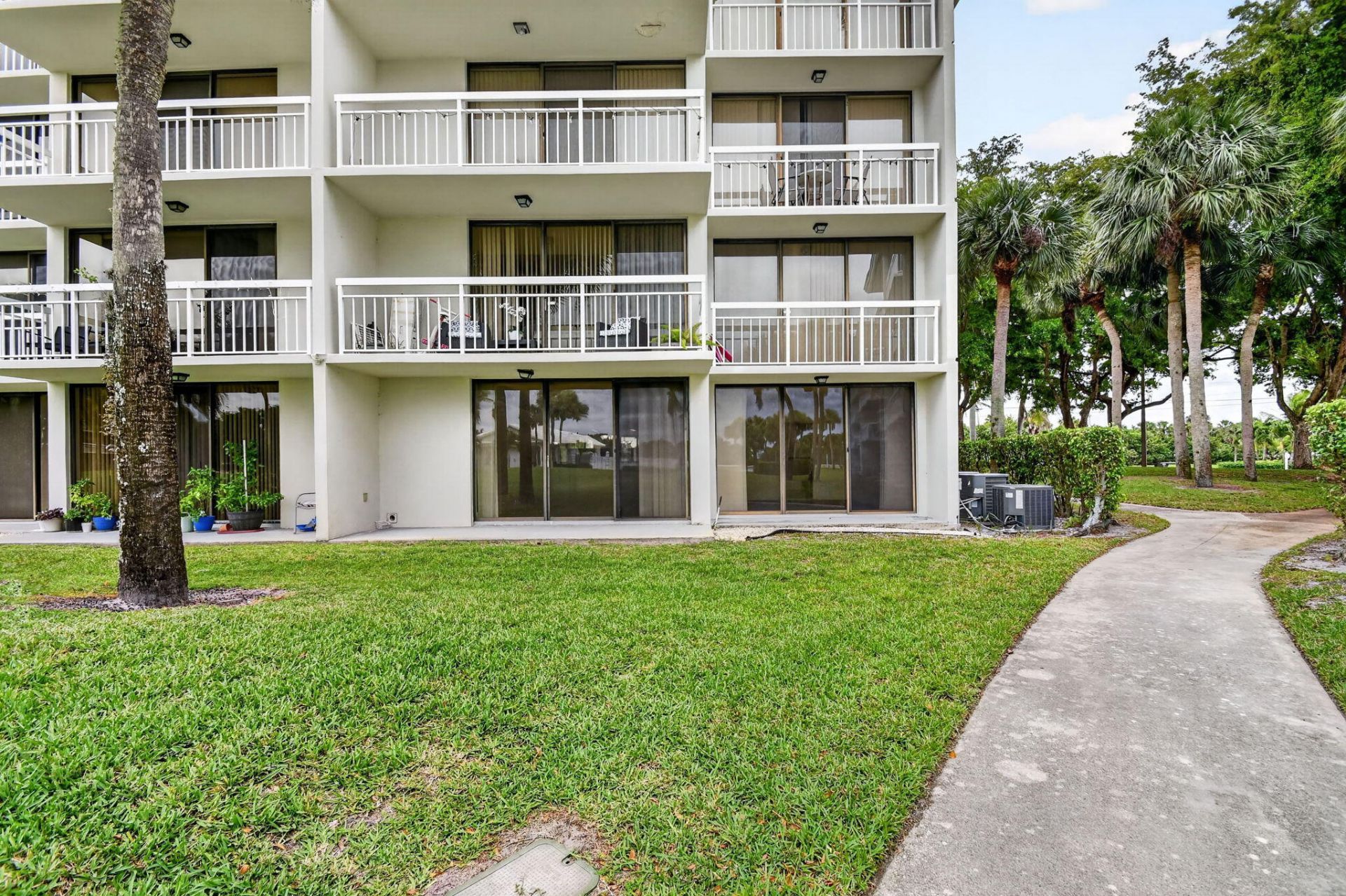 2461 Village Boulevard, Unit 101, West Palm Beach, FL 33409 Photo