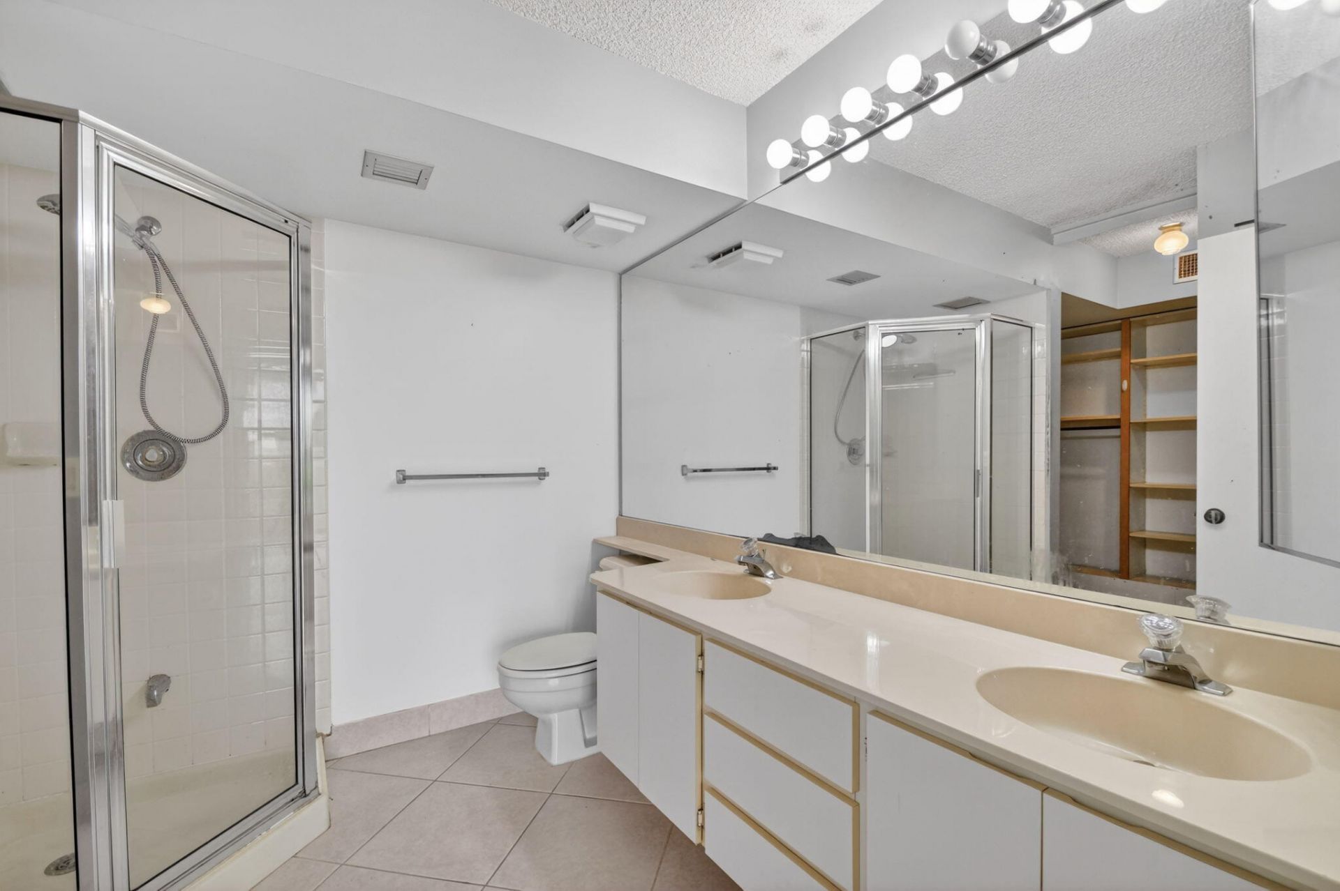 2461 Village Boulevard, Unit 101, West Palm Beach, FL 33409 Photo