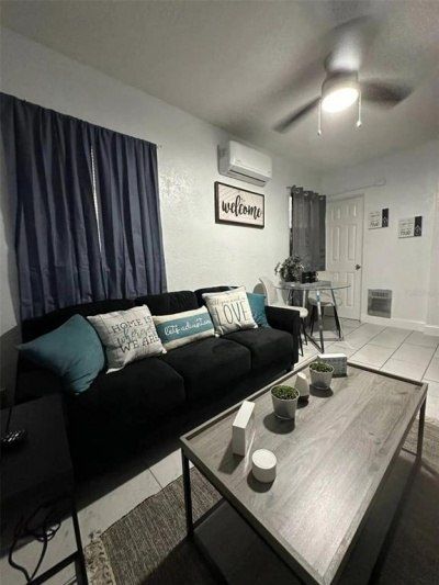 1743 Yale Street S, Saint Petersburg, FL 33712 Photo