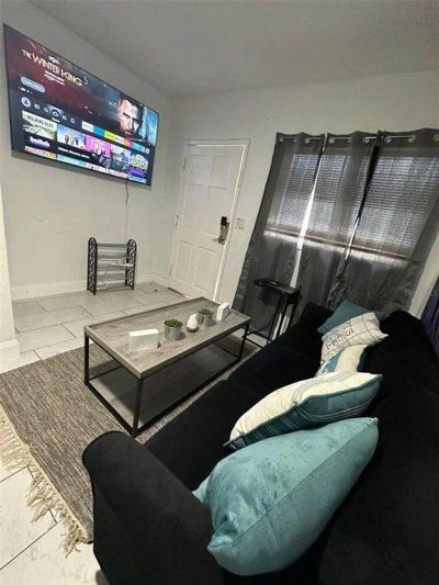 1743 Yale Street S, Saint Petersburg, FL 33712 Photo