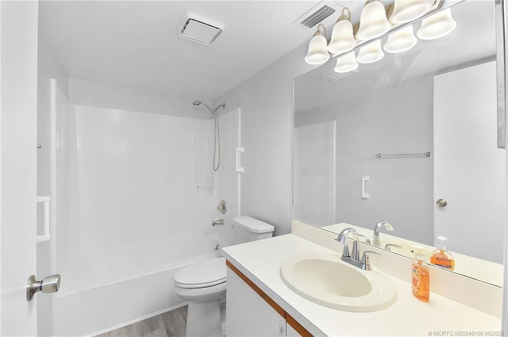 31 SW South River Drive, Unit 106, Stuart, FL 34997 Photo