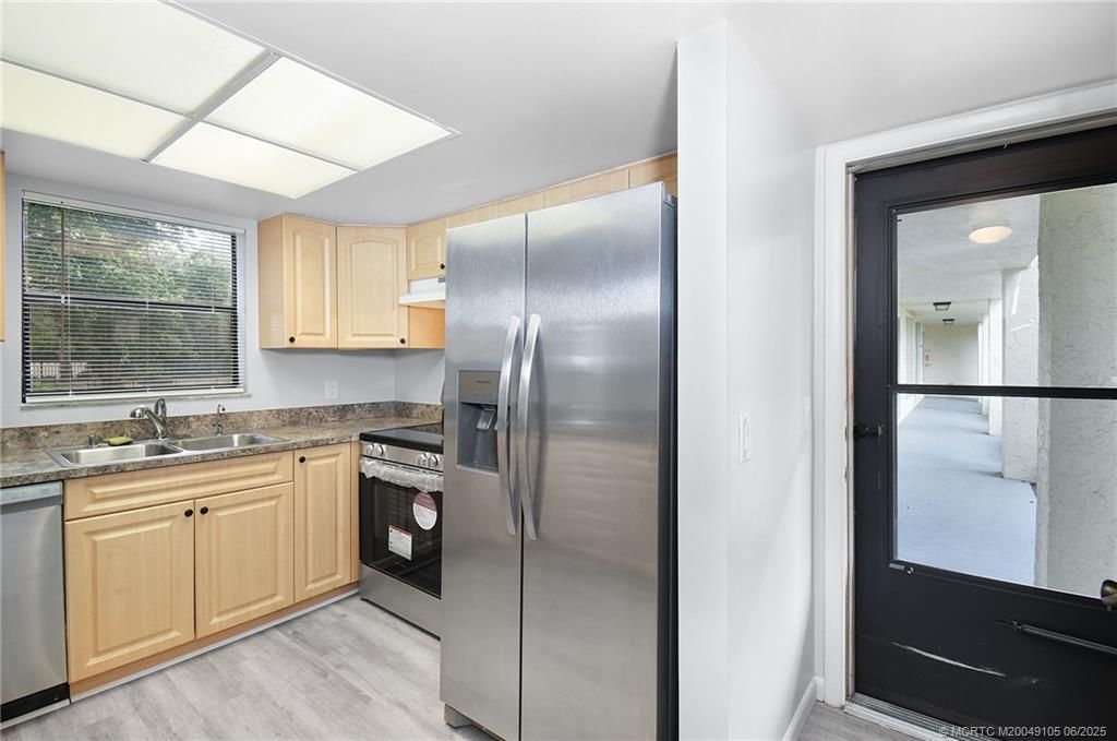 31 SW South River Drive, Unit 106, Stuart, FL 34997 Photo