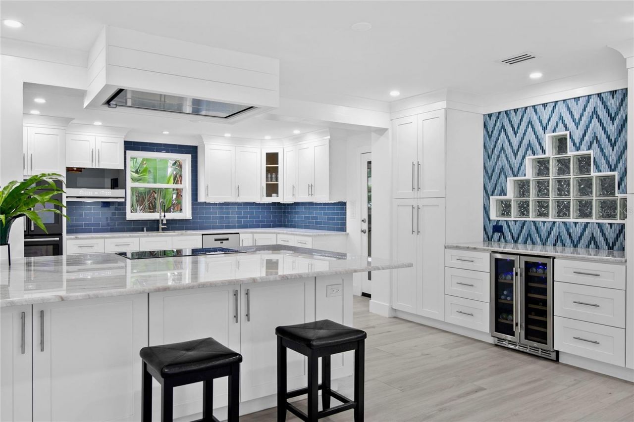 619 Buttonwood Drive, Longboat Key, FL 34228 Photo