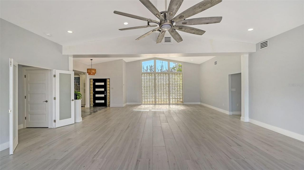 619 Buttonwood Drive, Longboat Key, FL 34228 Photo