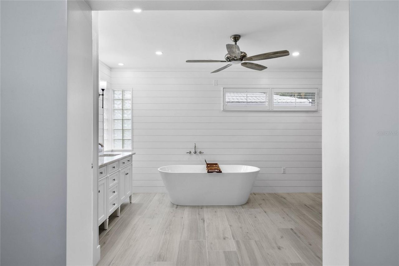 619 Buttonwood Drive, Longboat Key, FL 34228 Photo