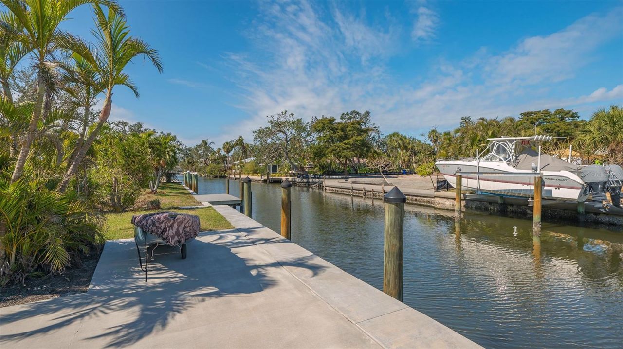 619 Buttonwood Drive, Longboat Key, FL 34228 Photo