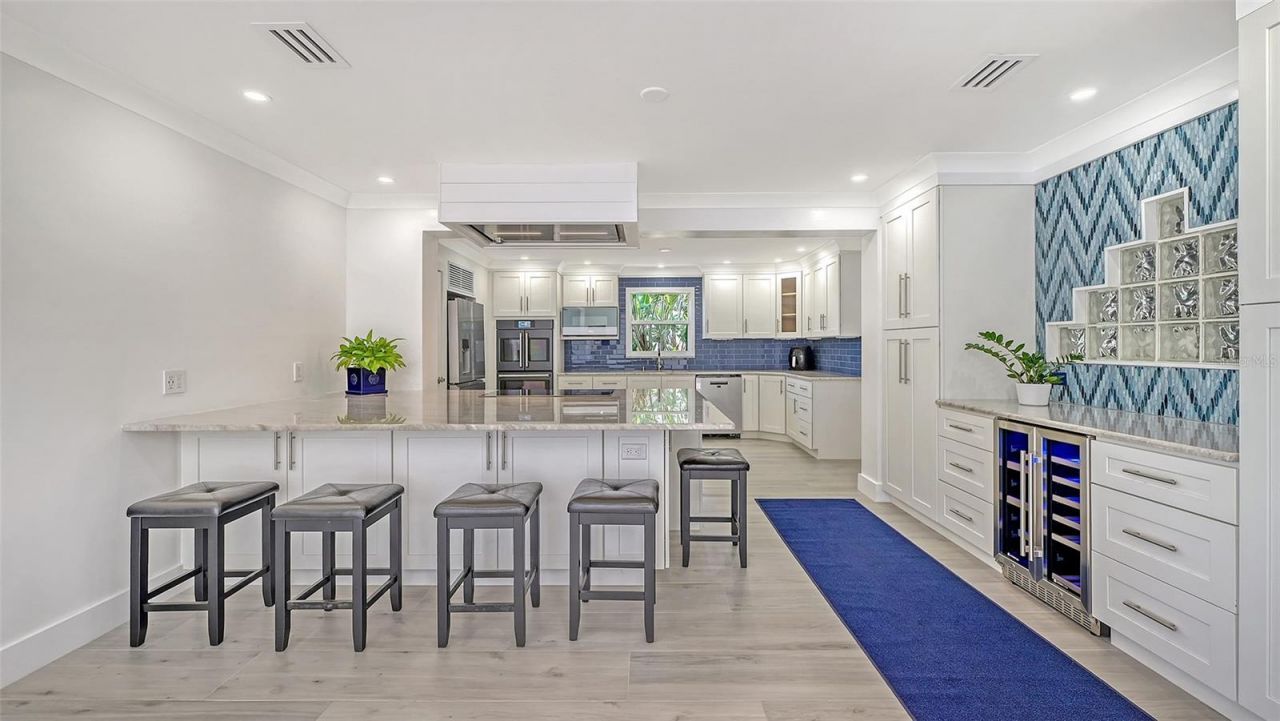 619 Buttonwood Drive, Longboat Key, FL 34228 Photo