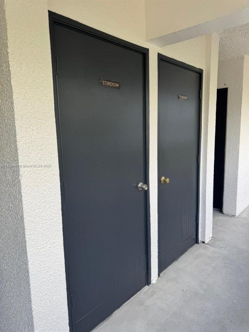 3301 Spanish Moss Ter, Unit 415, Lauderhill, FL 33319 Photo