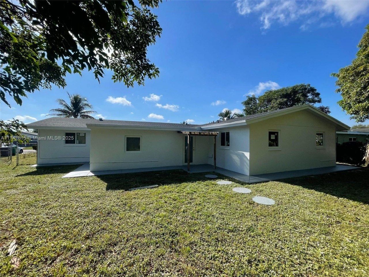 4421 NW 12th Ct, Lauderhill, FL 33313 Photo