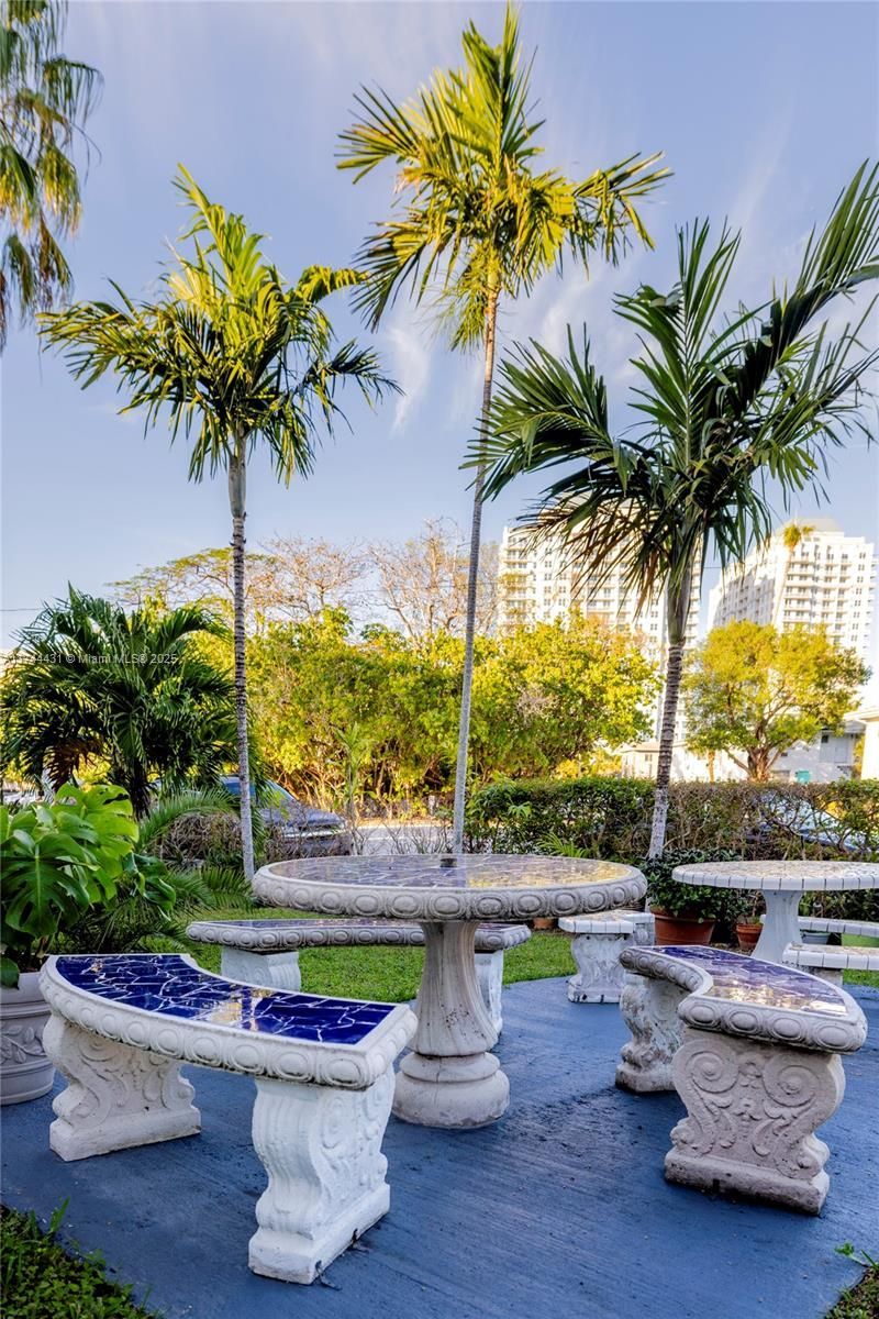 1060 NE 78th St Rd, Unit 5, Miami, FL 33138 Photo