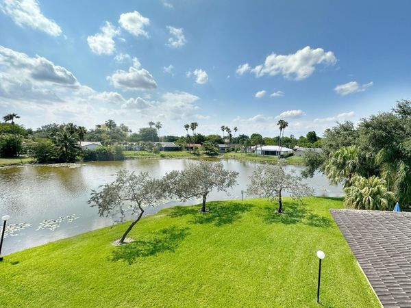 11453 NW 39th Court, Unit 309-2, Coral Springs, FL 33065