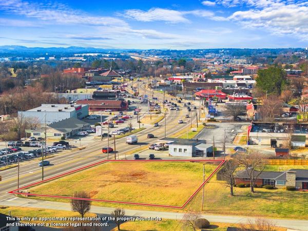 305 White Avenue, Morristown, TN 37814