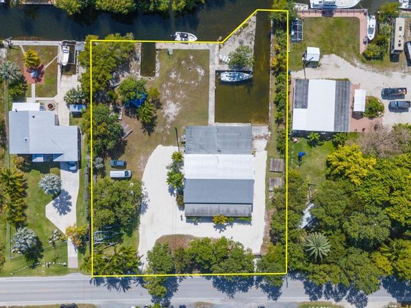 30830 Watson Boulevard, Big Pine, FL 33043