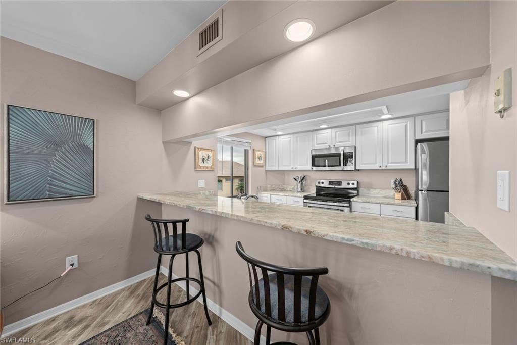 15141 Highlands Dr, Unit 204, Fort Myers, FL 33912 Photo