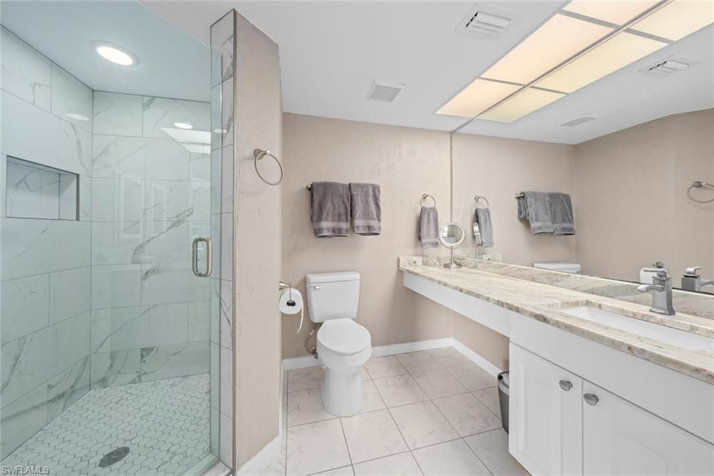 15141 Highlands Dr, Unit 204, Fort Myers, FL 33912 Photo