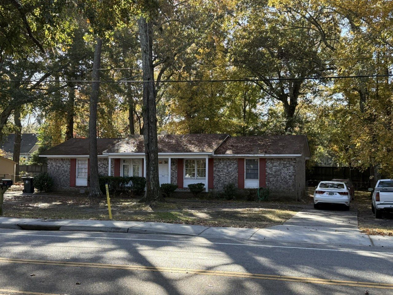 975 Harbor View Road Photo 10